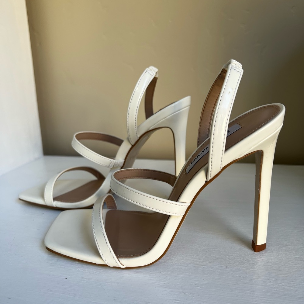 Steve Madden “Grade White” Sandals